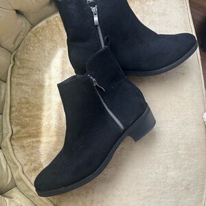 Black Ankle Booties with Zippers by Corkeys - Size 9